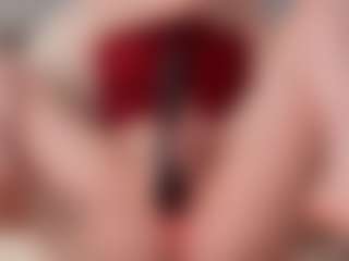Live cam show with kellybbface - Fingers on Camsoda