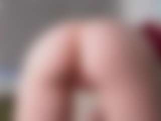 Live cam show with kellybbface - Dildo Or Vibrator on Nude Live Now
