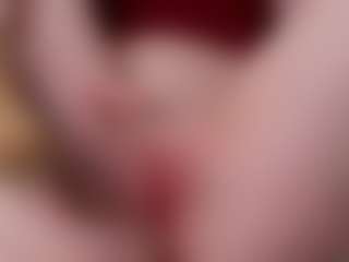 Live cam show with kellybbface - Tease Red Hair on Camversity