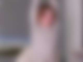 Live cam show with kellybbface - Red Hair Shaved Pussy on SpunkLive