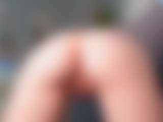Live cam show with kellybbface - Bikini on Hubzter Live