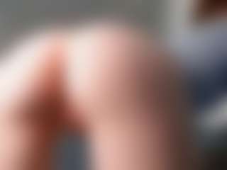Live cam show with kellybbface - Average on live.xheat.ai