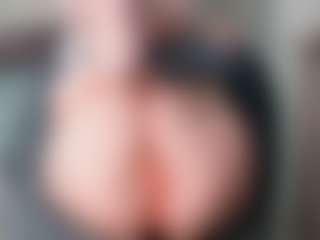 kellybbface's Live Sex Cam Show