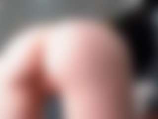 Live cam show with kellybbface - Red Hair Shaved Pussy on Camsoda