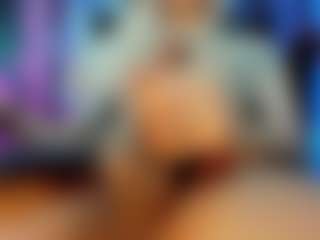 Live cam show with Alessa-mullen - Smoking on milfzrlive.com