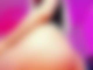 Live cam show with Alessa-mullen - Cumshot on Camsoda