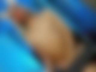 Live cam show with Alessa-mullen - Dirty Talk on Camsoda