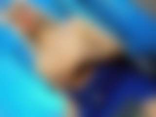Live cam show with Alessa-mullen - Lean on Camsoda