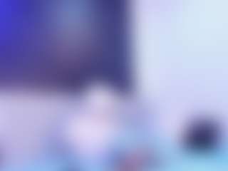 Live cam show with BeccaMathew - Petite on Camsoda