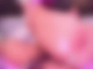 Live cam show with BeccaMathew - Teen (18+) on Camsoda