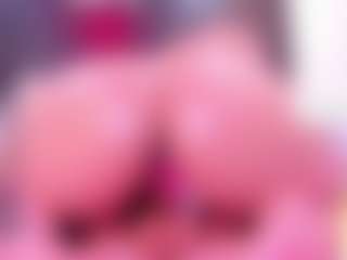 Live cam show with BeccaMathew - Teen (18+) on Camsoda