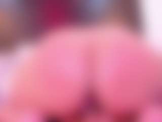 Live cam show with BeccaMathew - Petite Teen (18+) on Dolls Live