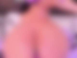 Live cam show with BeccaMathew - Cute on madthumbs