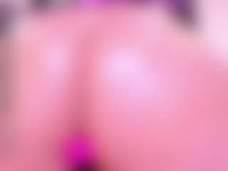 Live cam show with BeccaMathew - Teen (18+) on Fling VIP Chat
