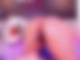 Live cam show with BeccaMathew - Bedroom Teen (18+) on chickslive.net