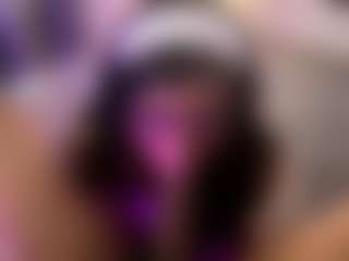 Live cam show with BlackBunnyxxx - Deepthroat on Camsoda