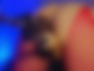 Live cam show with WetPantiess - Double Penetration on SpunkLive