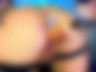 WetPantiess's Live Sex Cam Show