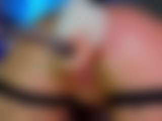 WetPantiess's Live Sex Cam Show