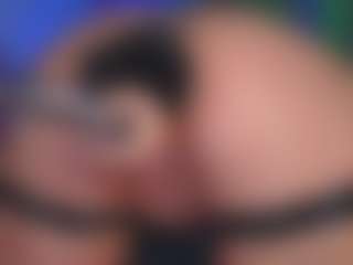 WetPantiess's Live Sex Cam Show
