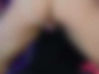 Live cam show with Marrie - Small Tits on EXY