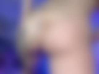 Live cam show with Marrie - Squirt on Camsoda