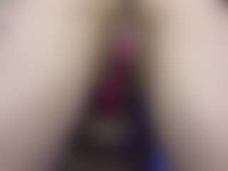 Live cam show with Marrie - Big Clit on StripNow
