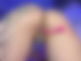 Live cam show with Marrie - Big Clit on fapnchat