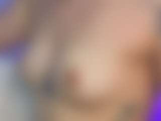 Live cam show with Marrie - Cute on Chatstar