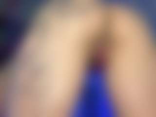 Live cam show with Marrie - Big Clit on iamadamtest123.com