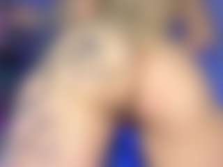 Live cam show with Marrie - Cute on AdultVida.com