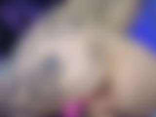 Live cam show with Marrie - Creamy on Milf Play