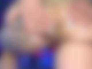 Live cam show with Marrie - Public Curvy on Dare Cams