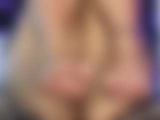 Live cam show with Marrie - Smoke on Camsoda