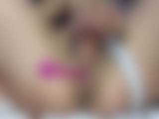 Live cam show with Marrie - Nora on xxxlivecams.org