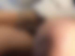 Live cam show with Marrie - Bush on Camsoda