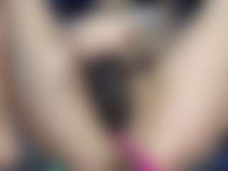 Live cam show with Marrie - Solo on madthumbs