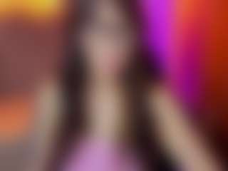 Show di cam dal vivo con SEXYHELA - Flash su Camsoda