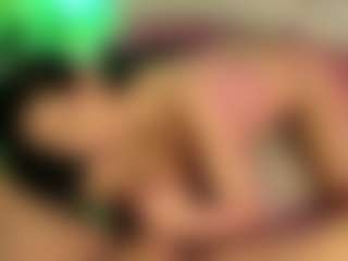 OurJourneyXoXO MILF webcam performer live streaming