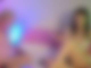 Live cam show with OurJourneyXoXO - Mature on nudelive.tv