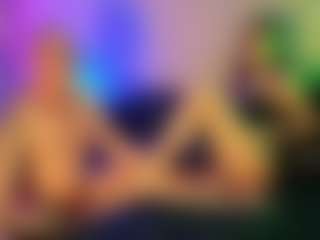 OurJourneyXoXO MILF webcam performer live streaming