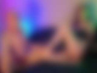 OurJourneyXoXO MILF webcam performer live streaming