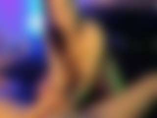 Live cam show with OurJourneyXoXO - Middle Aged on camtv
