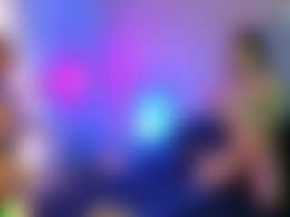 Live cam show with OurJourneyXoXO - Brown Hair MILF on Dolls Live