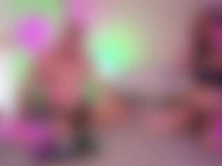 Live cam show with OurJourneyXoXO - Interactivetoy Mature on mypornchat.com