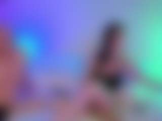 OurJourneyXoXO MILF webcam performer live streaming