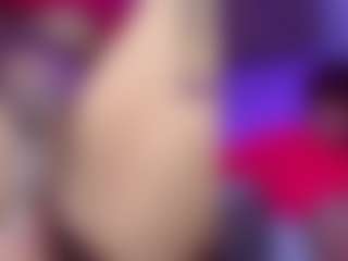 Live cam show with PamelaAddams - Thin on livesexfox.com