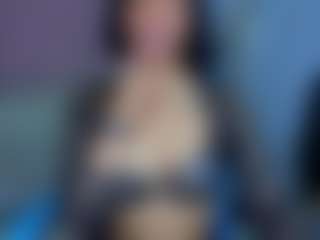 Live cam show with VIOLETHSKINNY - Ebony on hrnylive.com | colombia