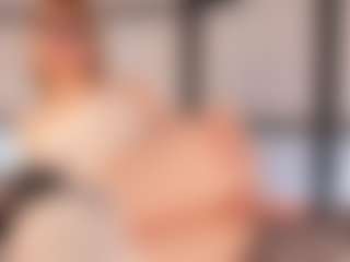 Live cam show with JulietAdair - Brown Hair on slutload