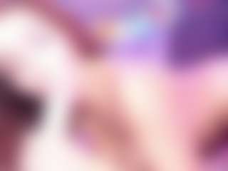 Live cam show with MiaVelveett - Ride Torso on SquirtSoMuch
